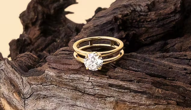 Classic Solitaire Setting Ring